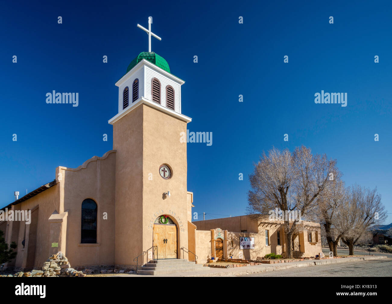 La Iglesia San Jose aka St Joseph Parish Church, prima strada, turchese Trail, Los Cerrillos, Nuovo Messico, STATI UNITI D'AMERICA Foto Stock