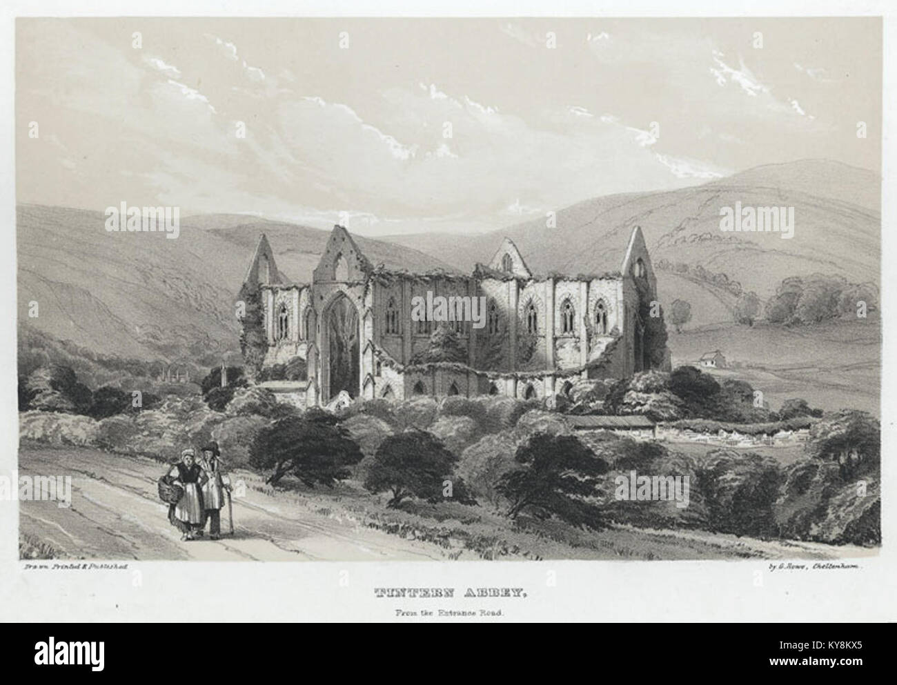 Una vista dell'Abbazia di Tintern dalla strada d'ingresso, raffigurante le rovine gotiche del monastero cistercense del XII secolo circondato dal paesaggio panoramico della valle di Wye. Foto Stock