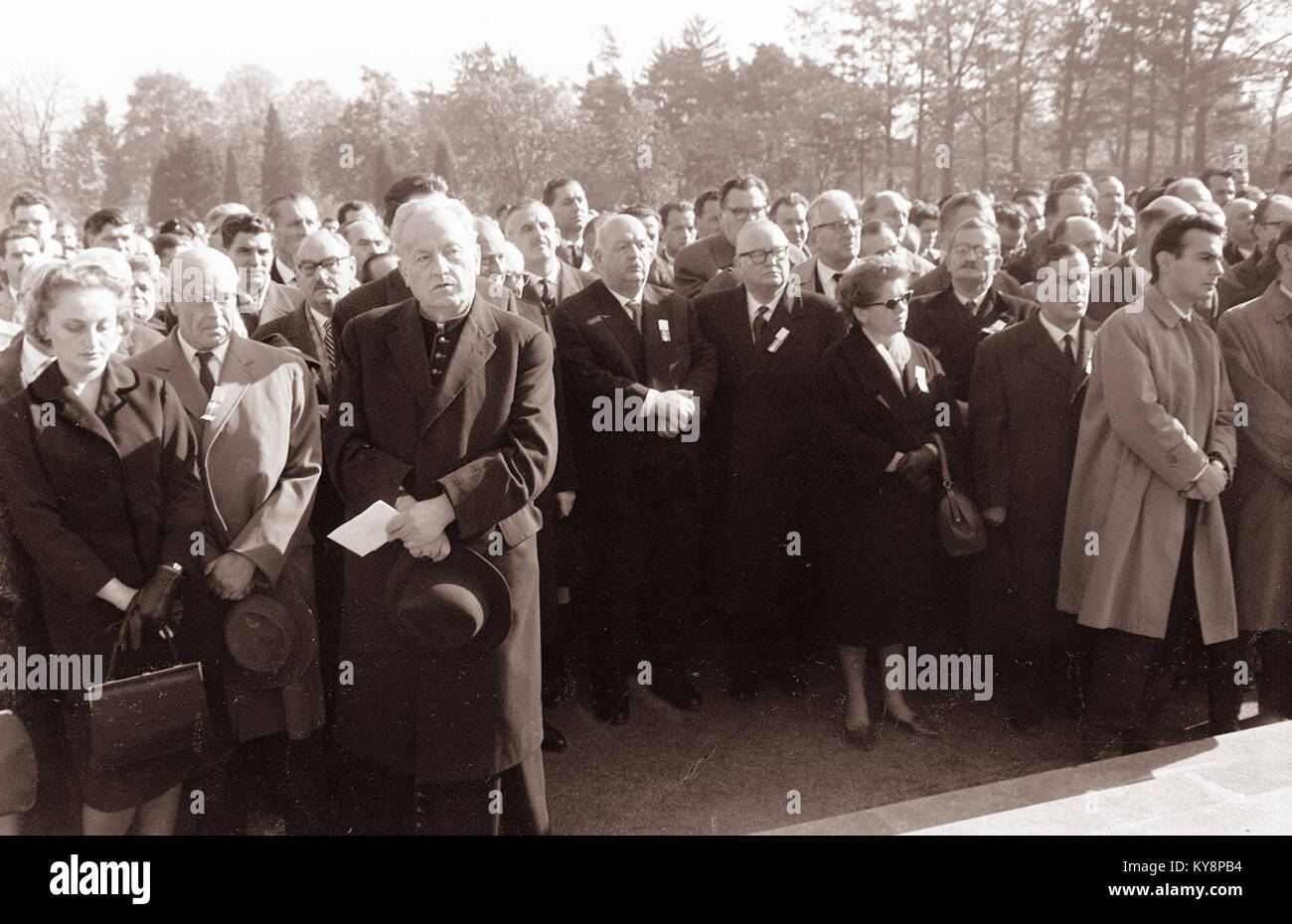 L'inaugurazione del monumento alle vittime del fascismo a Graz, 1961, commemorando la memoria storica e la resistenza antifascista. Foto Stock
