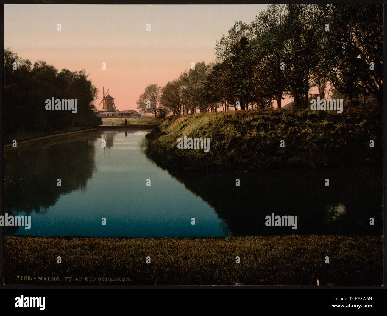 Una vista storica di Kungsparken, Malmö, Svezia, scattata in una stampa fotocromatica tra il 1890 e il 1900. Foto Stock