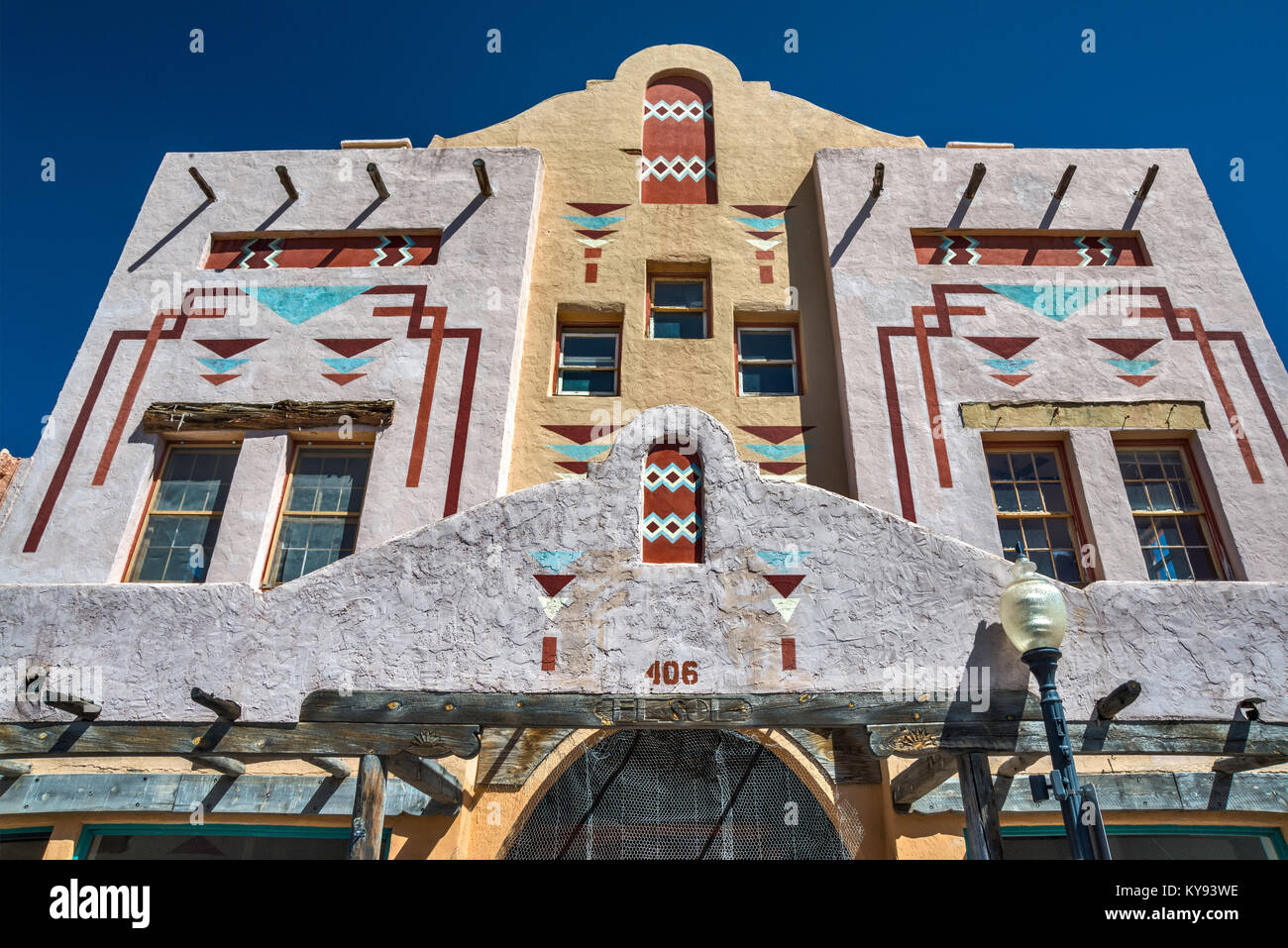 El Sol teatro, cinema storico edificio con motivi ispirati dai disegni indiani a Bullard Street nella città di argento, Nuovo Messico, STATI UNITI D'AMERICA Foto Stock