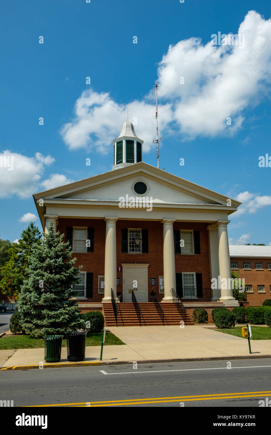 Shenandoah County Courthouse, Main Street, Woodstock, Virginia Foto Stock