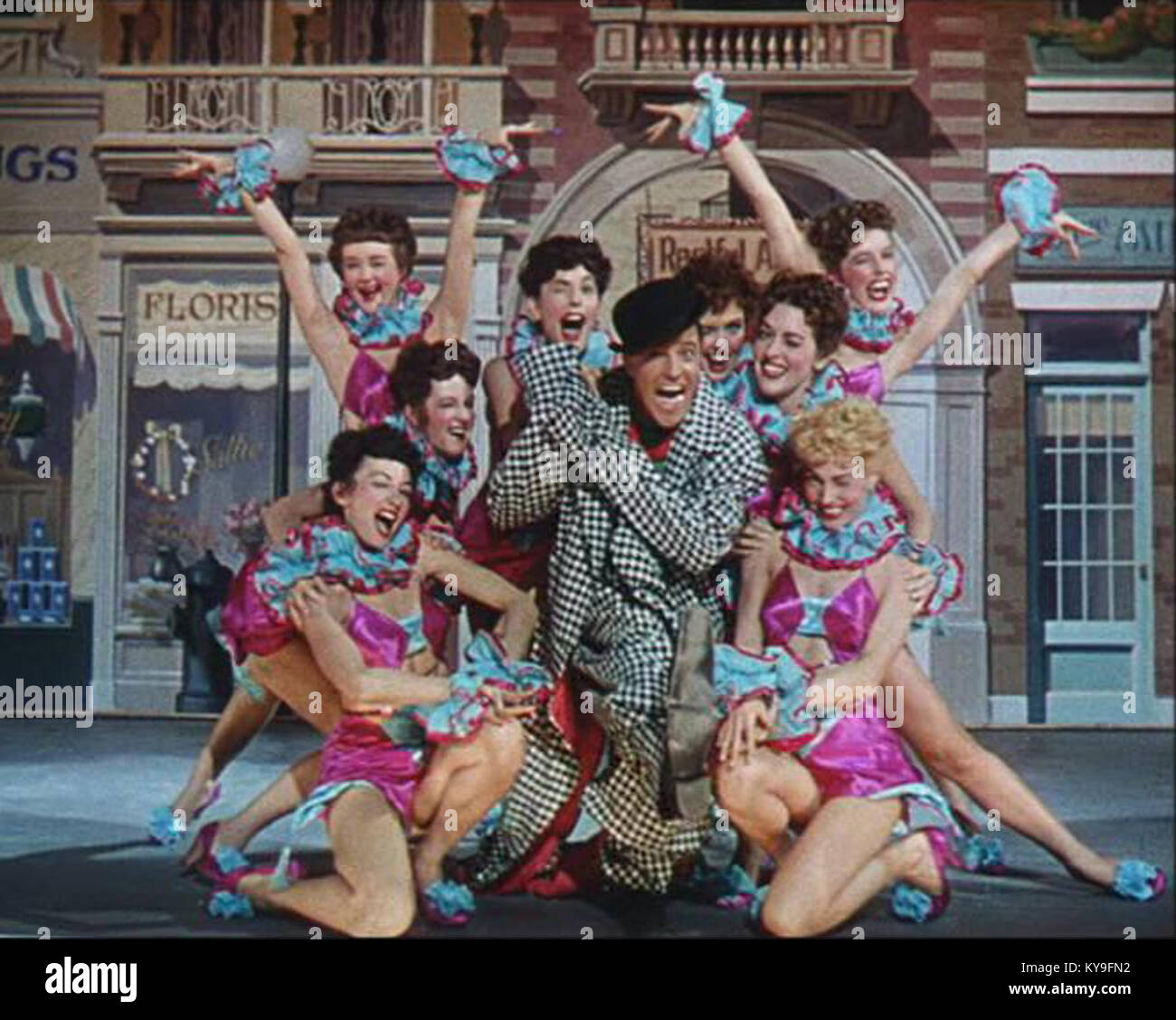 Questo titolo si riferisce al trailer promozionale del film "Singin" in the Rain", un musical americano del 1952 che mette in evidenza spettacoli musicali e di danza cinematografica. Foto Stock