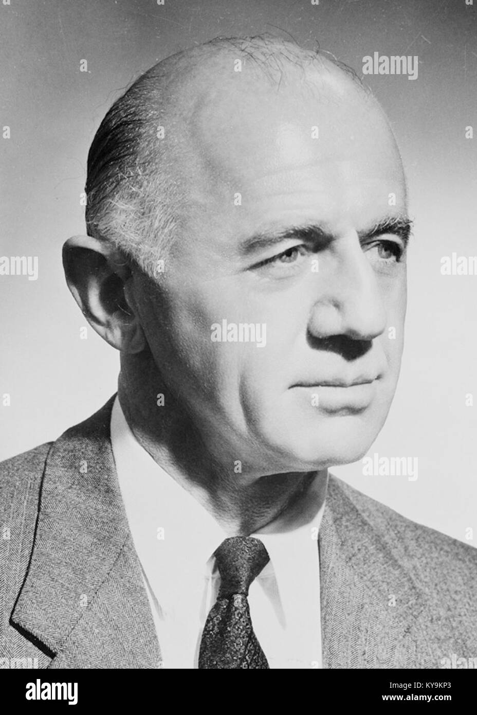 William McMahon è stato il ventesimo primo ministro dell'Australia, prestando servizio nel 1966, coinvolto nella leadership politica e nell'amministrazione del governo australiano. Foto Stock