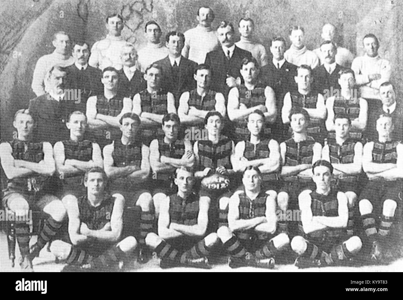 Il West Adelaide Football Club ha vinto la premiership della South Australian Football League (SAFL) del 1912, segnando il loro quarto titolo. Foto Stock
