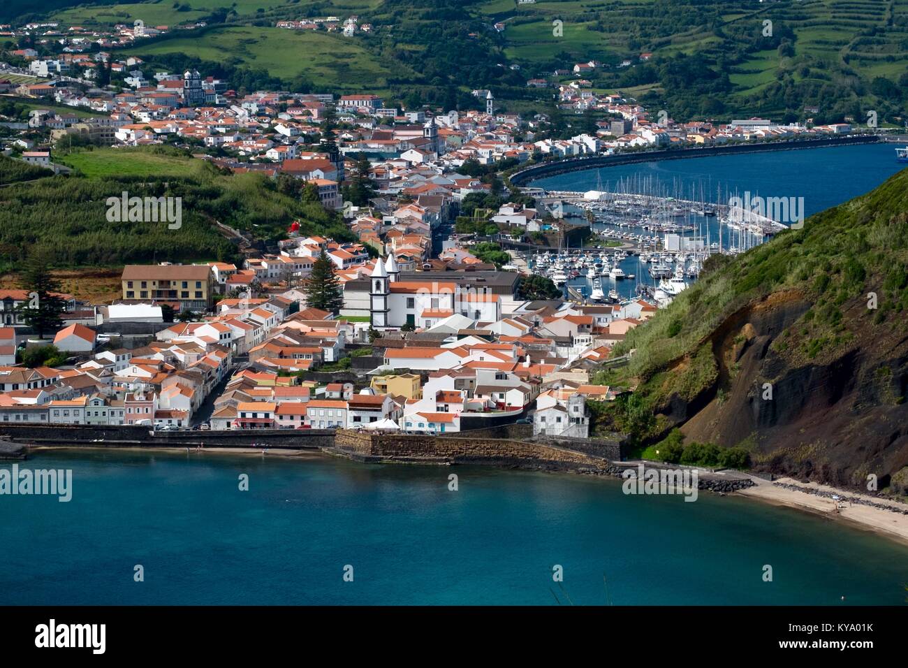 La città di Horta sull isola di Faial nelle Azzorre Foto Stock