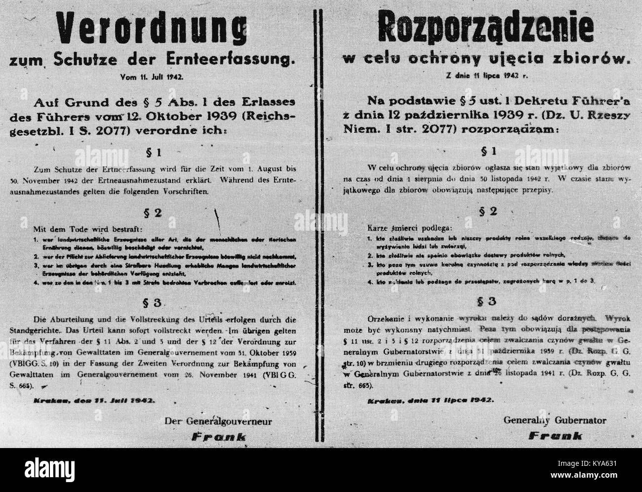Questo decreto di Hans Frank, emesso durante la seconda guerra mondiale nel 1942, impose uno stato di emergenza durante la stagione del raccolto nella Polonia occupata. Si tratta di un importante documento storico che riflette le politiche oppressive del regime nazista. Foto Stock