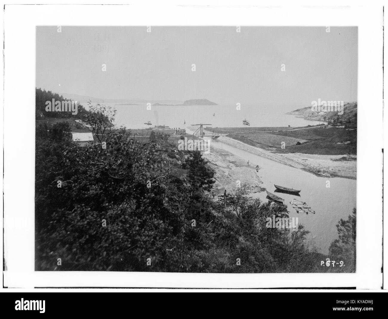 Nålsedeidet a Eide, Møre, Norvegia, designato fo30141512150017, è un insediamento documentato che mette in evidenza la geografia regionale e le infrastrutture locali. Foto Stock