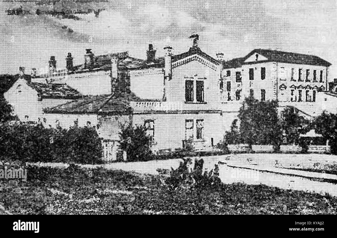 L'edificio Sokół di Sanok, Polonia, è un punto di riferimento storico e culturale, originariamente utilizzato come centro sociale e culturale e che riflette il patrimonio architettonico della città. Foto Stock