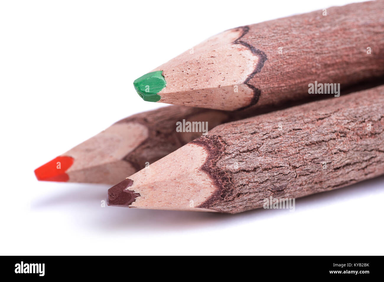 Tre matite di legno isolato su sfondo bianco Foto Stock