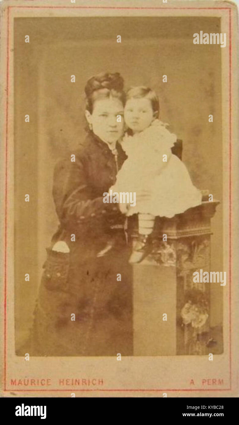 Fotografia o opera d'arte che mostra Maurice Heinrich in un ritratto frontale o in una posa degna di nota, evidenziando la rappresentazione visiva e l'identità del soggetto. Foto Stock