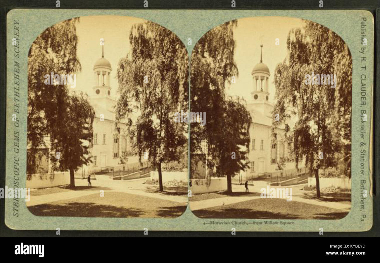 Una vista stereoscopica della Chiesa Morava, situata in Willow Square. L'immagine fa parte della collezione Robert N. Dennis, che mostra viste storiche in tre dimensioni. Foto Stock Una vista stereoscopica della Chiesa Morava, situata in Willow Square. L'immagine fa parte della collezione Robert N. Dennis, che mostra viste storiche in tre dimensioni. Foto Stock