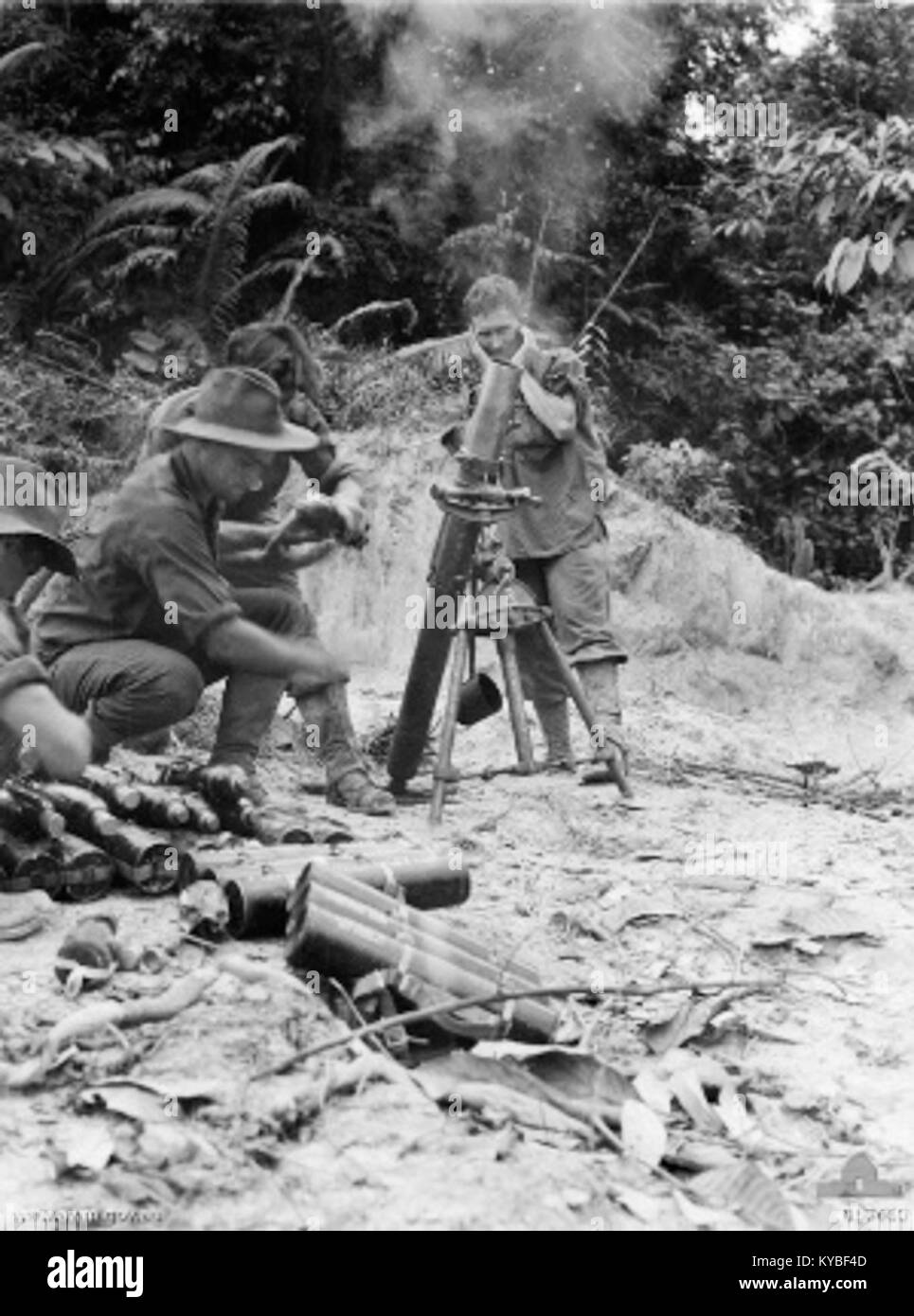 Il mortaio Tarakan, usato nella seconda guerra mondiale, era un'arma pesante di artiglieria importante per le operazioni militari e lo sviluppo tecnologico. Foto Stock