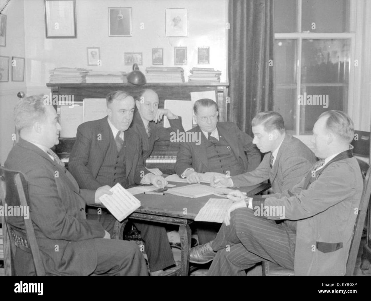 Questa registrazione cattura un'esibizione di Quatuor Alouette, un quartetto d'archi, presso la Bibliothèque et Archives nationales du Québec nella vecchia Montreal, mettendo in evidenza l'arte della musica da camera. Foto Stock