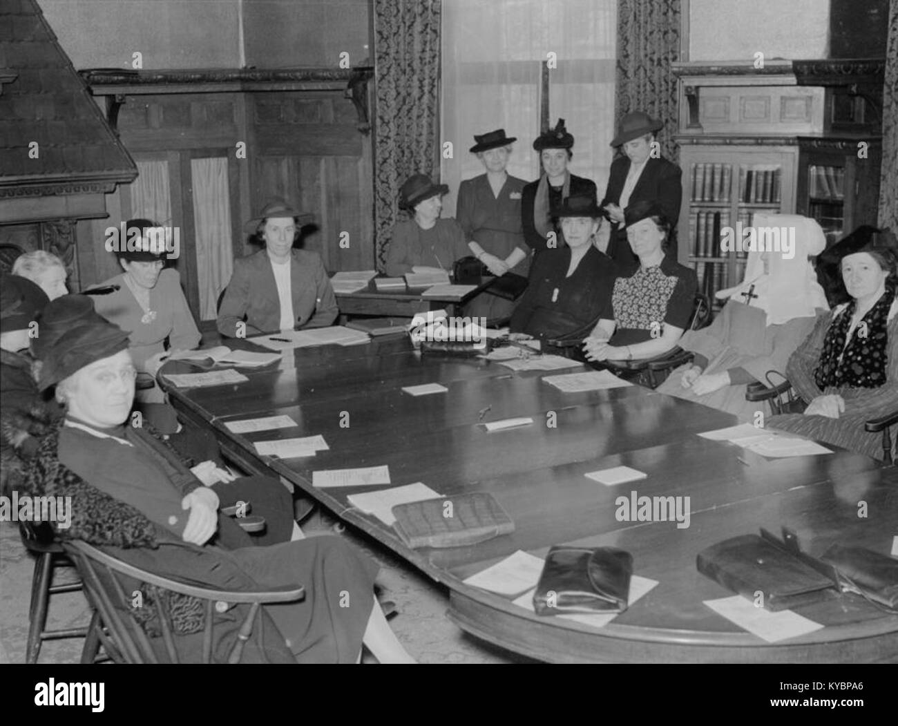 Una fotografia che mostra il McGill Faculty Club a Vieux-Montréal durante un evento Nurses Reunion, che mette in evidenza l'architettura della sede e l'incontro sociale dei professionisti sanitari della McGill University. Foto Stock