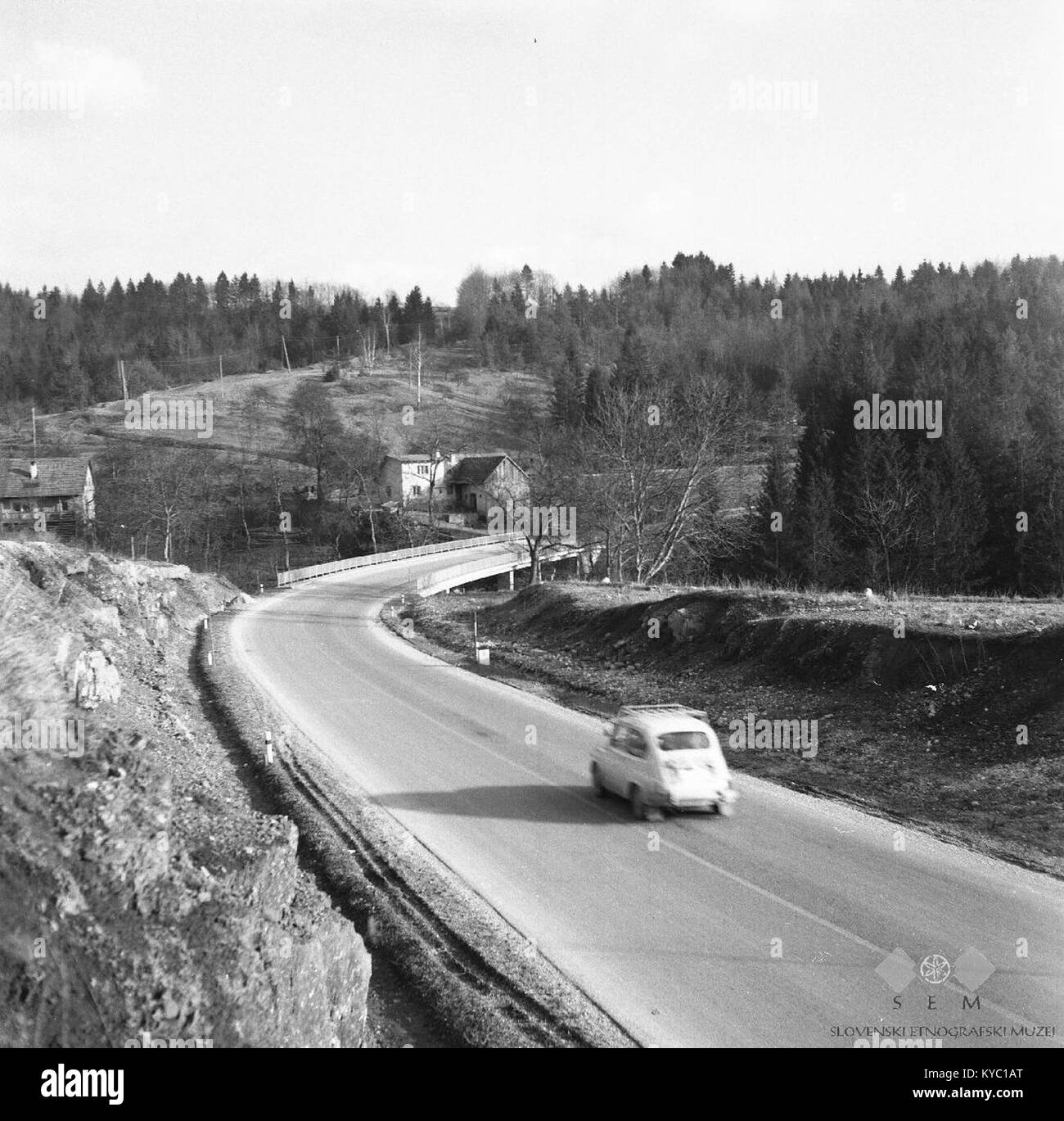 Nova avtomobilska cesta pri Ločniku Malem 1964 Foto Stock