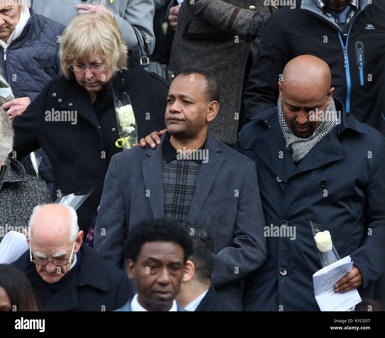 Torre Grenfell National Memorial Service tenutosi presso la Cattedrale di St Paul e dotate di: lutto lasciare dove: Londra, Regno Unito quando: 14 Dic 2017 Credit: Danny Martindale/WENN Foto Stock