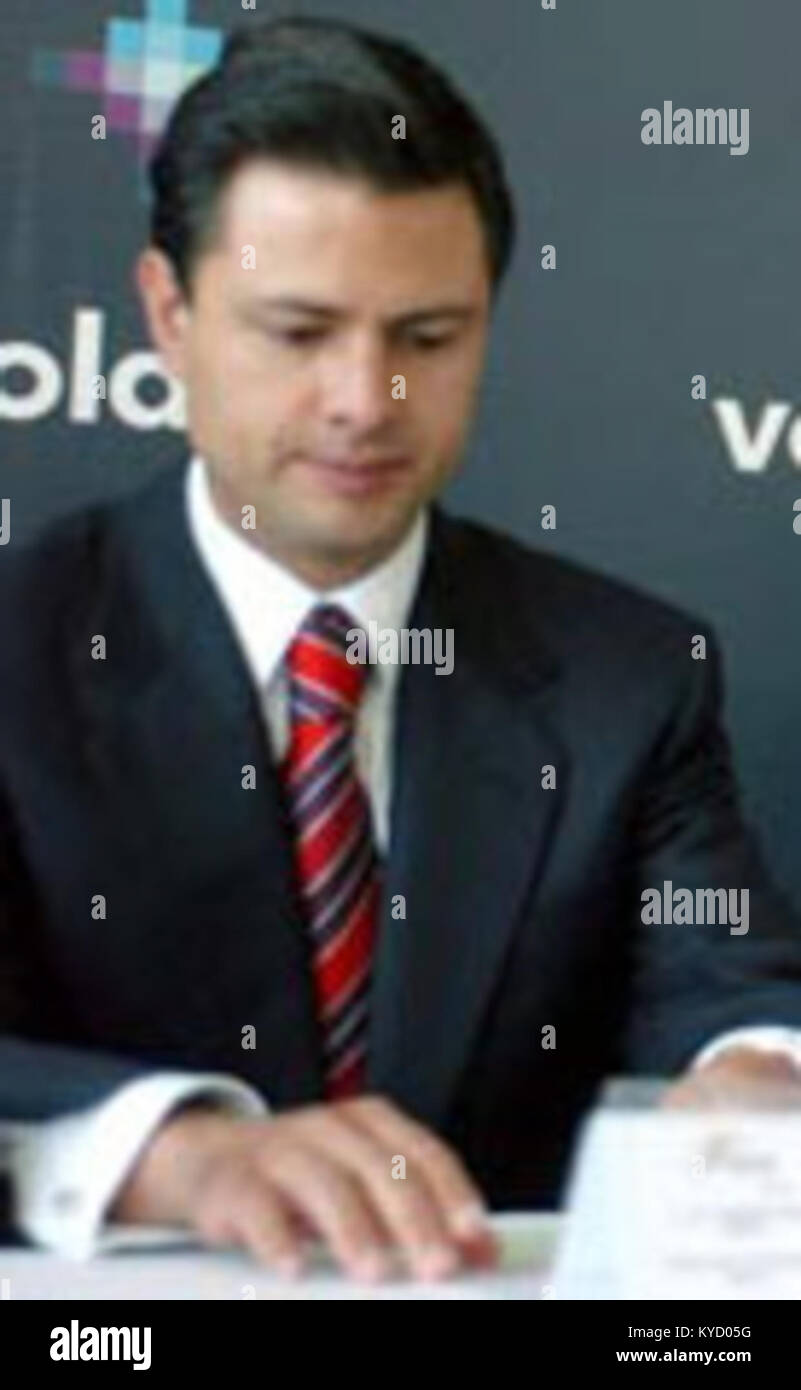 Un ritratto o immagine di Enrique Peña Nieto, il 57 ° presidente del Messico, noto per la sua leadership politica dal 2012 al 2018, durante un periodo di significativi cambiamenti sociali ed economici in Messico. Foto Stock