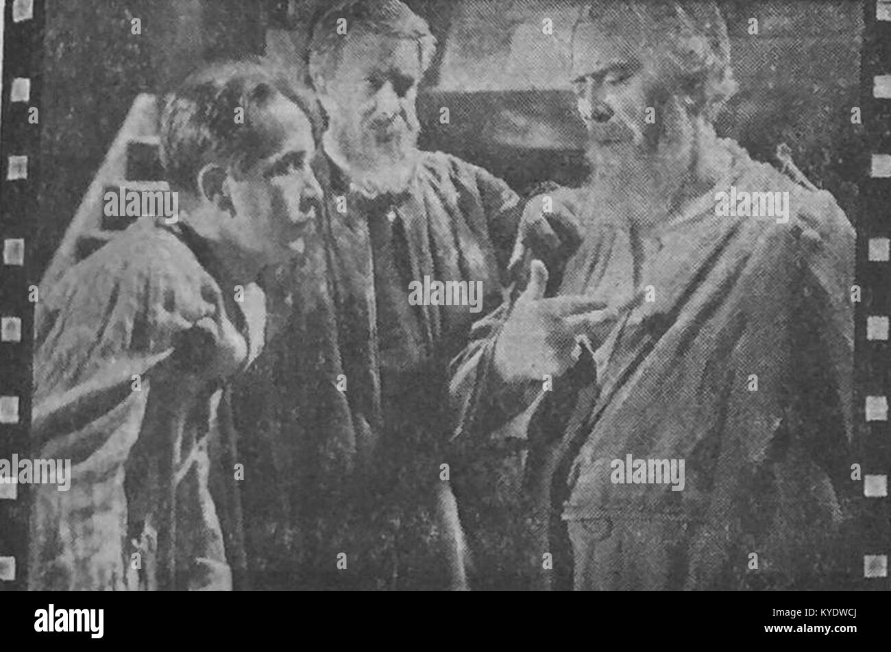 Il romanzo "Znachor" di Tadeusz Dołęga-Mostowicz del 1937 racconta la storia di un uomo che diventa un rinomato medico dopo aver sofferto di perdita di memoria. La prima edizione evidenzia l'abilità dell'autore nel rappresentare le emozioni umane e i conflitti morali nella Polonia interbellica. Foto Stock