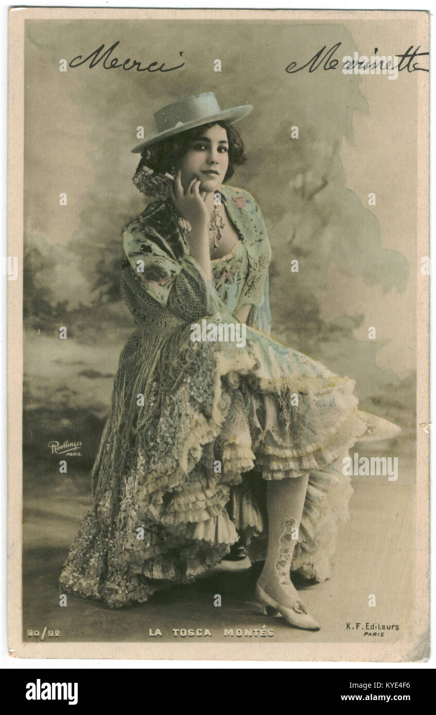 Fotografia di Tosca Montés, un'attrice francese, che mostra il suo costume da palcoscenico e il suo stile di ritratti dei primi anni del XX secolo. Foto Stock