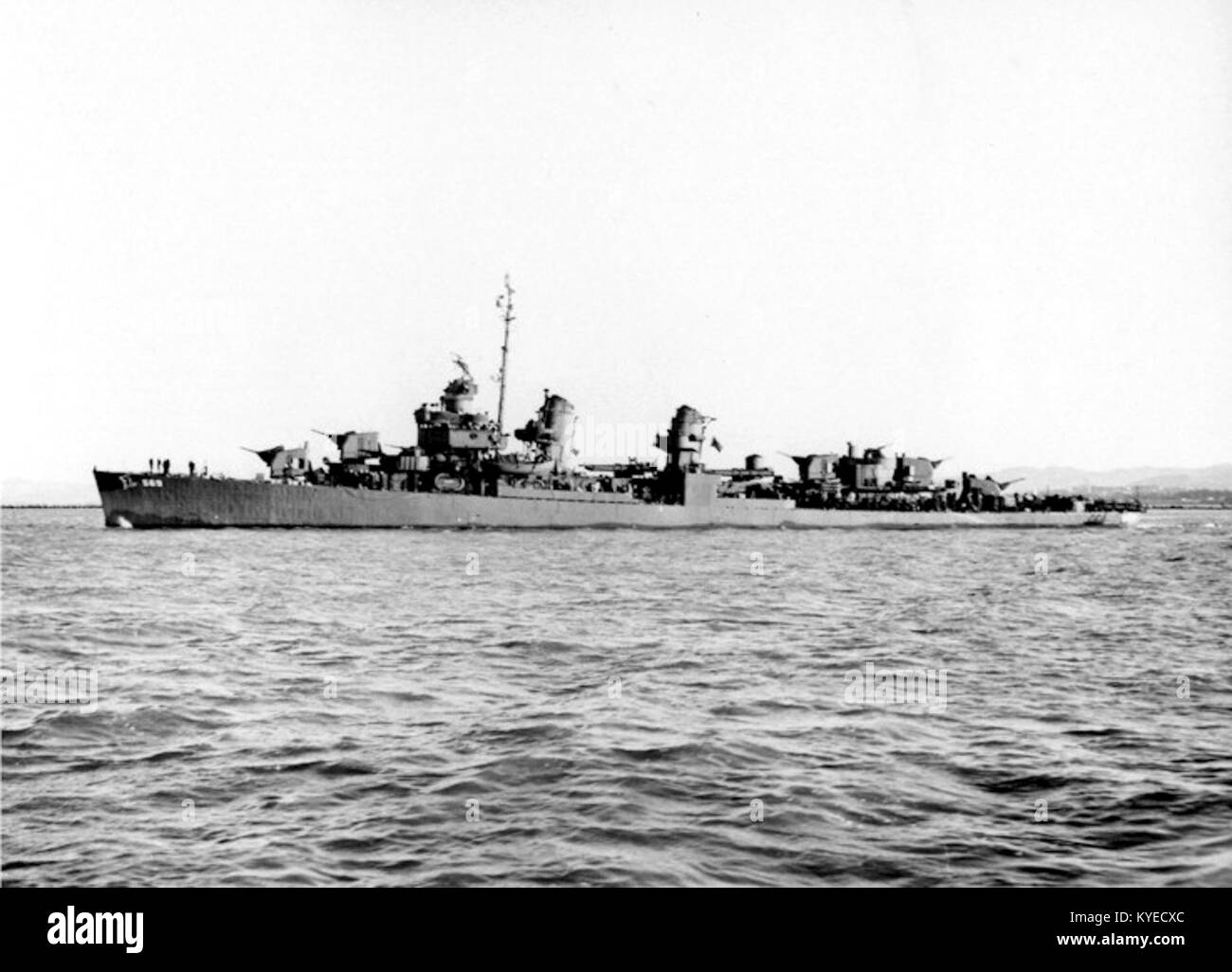 Lo USS Aulick (DD-569) era un cacciatorpediniere della classe Fletcher entrato in servizio nel 1945, costruito al Mare Island Naval Shipyard, servendo nella Marina degli Stati Uniti durante la seconda guerra mondiale, rappresentando la tecnologia navale del periodo. Foto Stock
