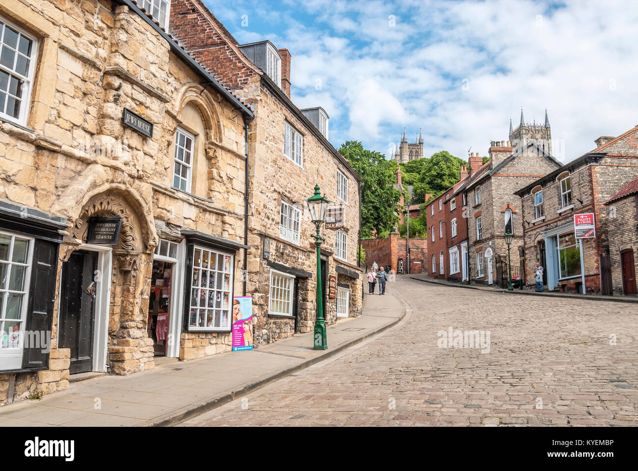 Ripida Hill passerella che attraversa la storica città vecchia di Lincoln, Lincolnshire, Inghilterra Foto Stock