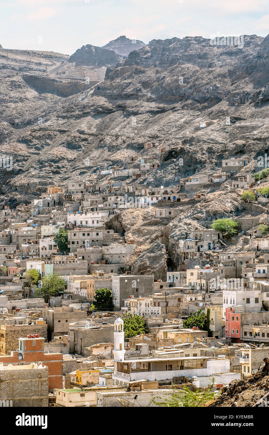 Vista sull'antico centro della città di Aden, Yemen, Africa Foto Stock