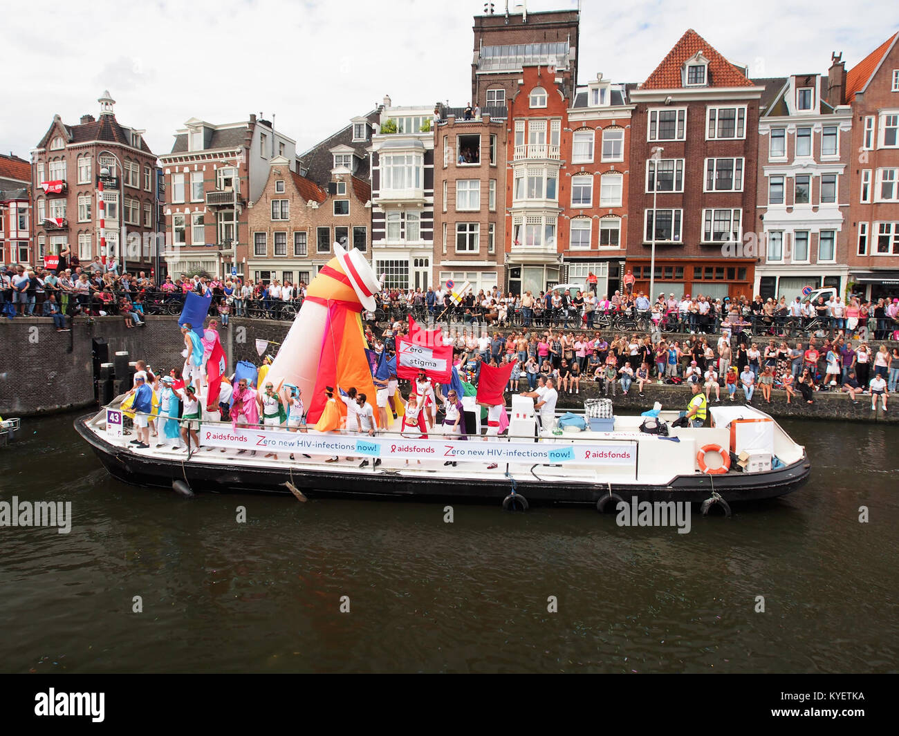 Barca 43 Aidsfonds, Zero nuove infezioni HIV-infezioni ora, Canal Parade Amsterdam 2017 foto10 Foto Stock