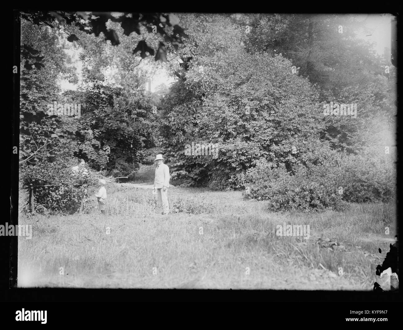 Una fotografia di Vanføreklinikken, una struttura sanitaria in Norvegia, che mostra l'esterno dell'edificio, l'ambiente locale e l'architettura istituzionale. Foto Stock