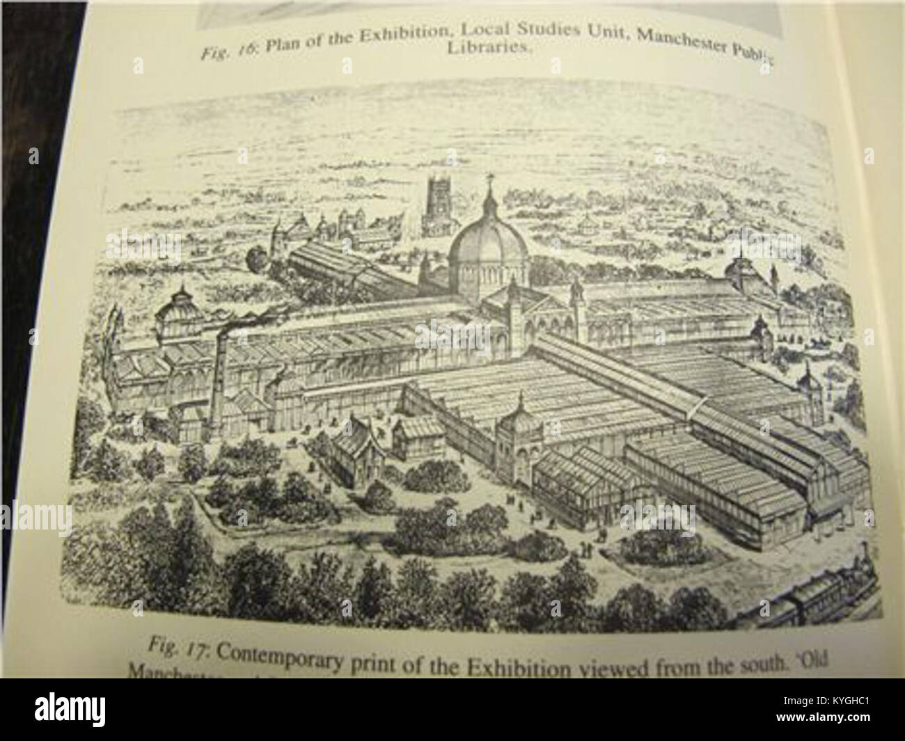 Fotografia della Royal Jubilee Exhibition di Manchester, che mostra sale espositive, esposizioni e visitatori che partecipano all'evento. Foto Stock