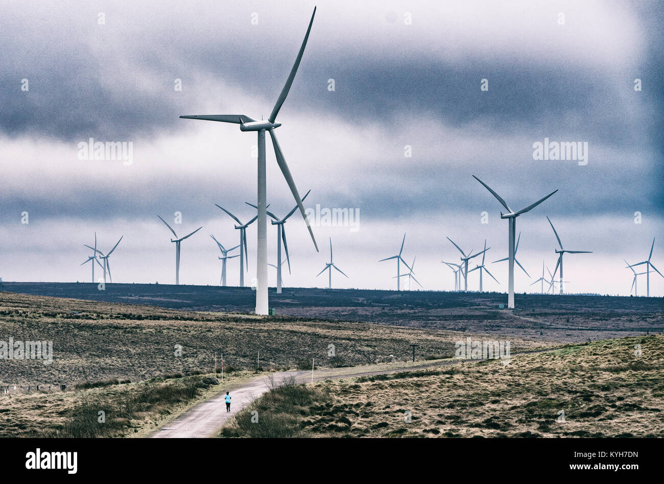 Vista di turbine eoliche a Whitelee per centrali eoliche in East Renfrewshire azionato da Scottish Power, Scotland, Regno Unito Foto Stock