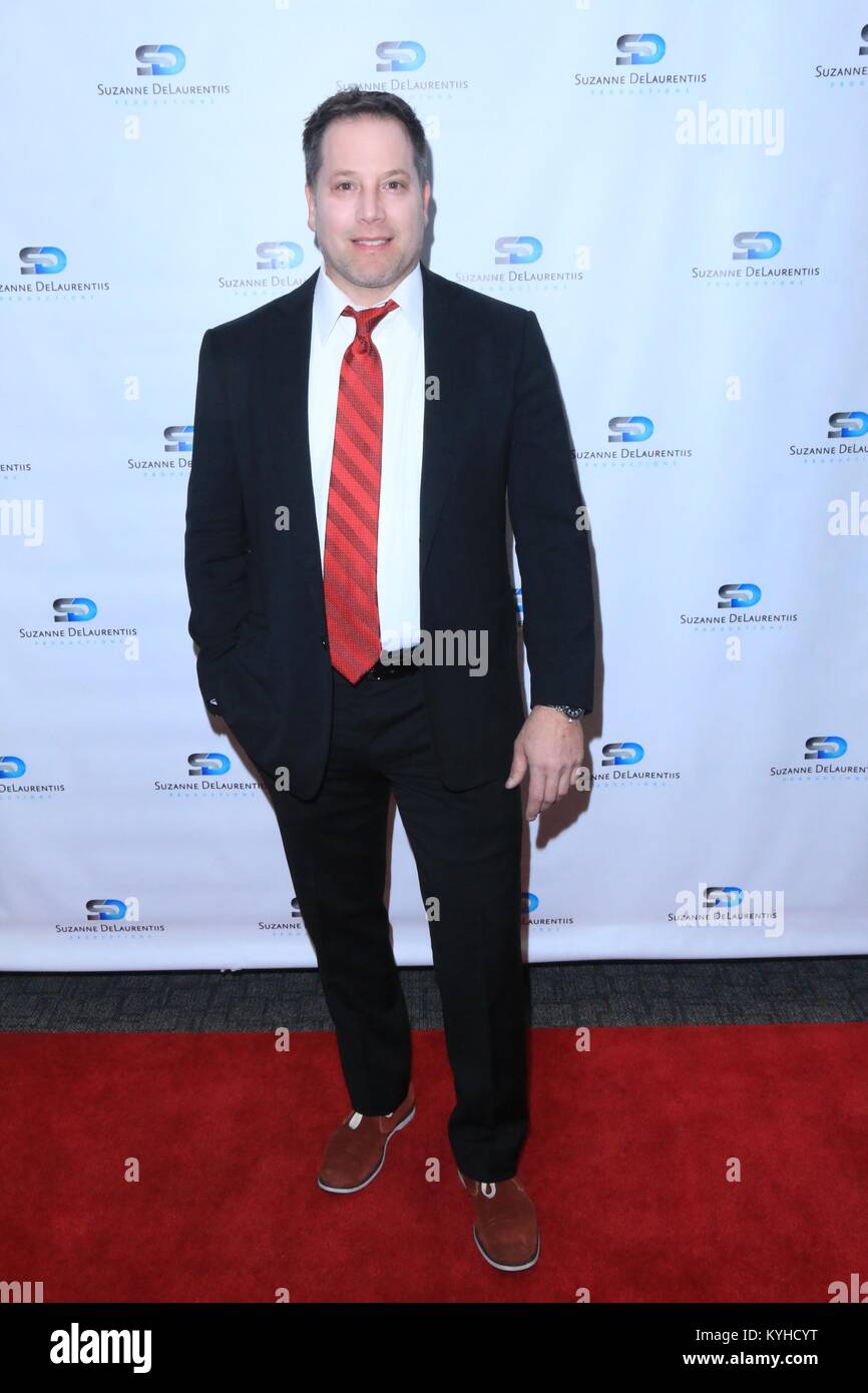 Suzanne DeLaurentiis festa di Natale - Arrivi con: David Douglas dove: Sherman Oaks, California, Stati Uniti quando: 14 Dic 2017 Credit: WENN.com Foto Stock