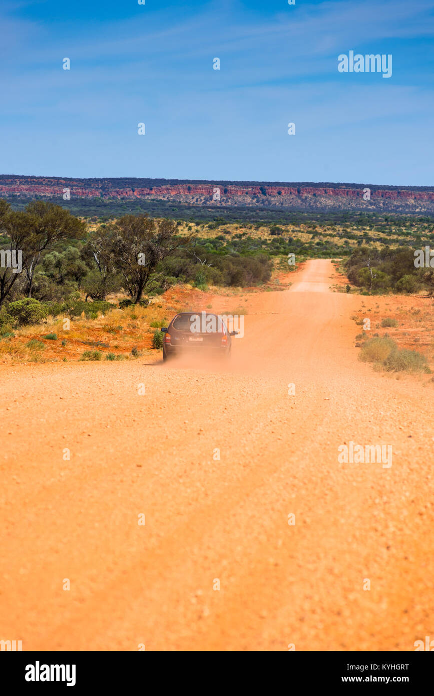 Dissigillato strada sterrata in Australia centrale. Foto Stock