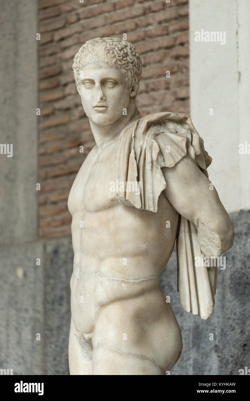 Napoli. L'Italia. La scultura del guerriero greco Diomede da Cuma, copia romana di un originale greco da ca. 430 BC, attr. allo scultore Kresilas. Foto Stock