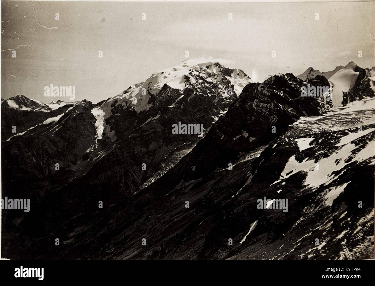 Questa fotografia cattura un evento significativo in alto Adige dal 13 al 16 settembre 1917. Probabilmente documenta un momento storico o una riunione che coinvolge la regione durante la prima guerra mondiale Foto Stock