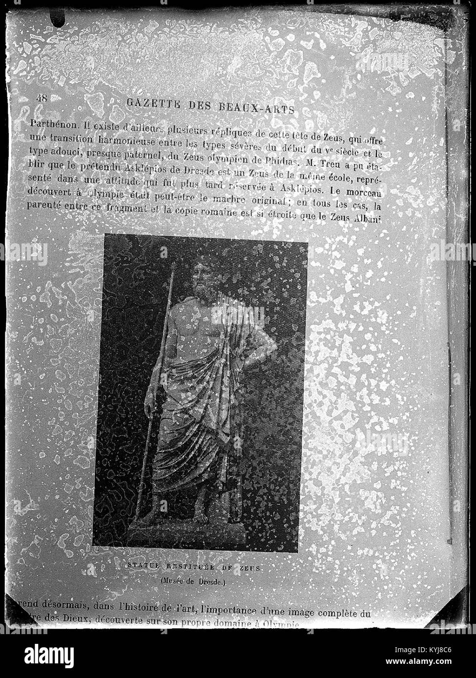 La statua restaurata di Zeus è una scultura classica che rappresenta il dio greco del tuono e re degli dei dell'Olimpo. Foto Stock