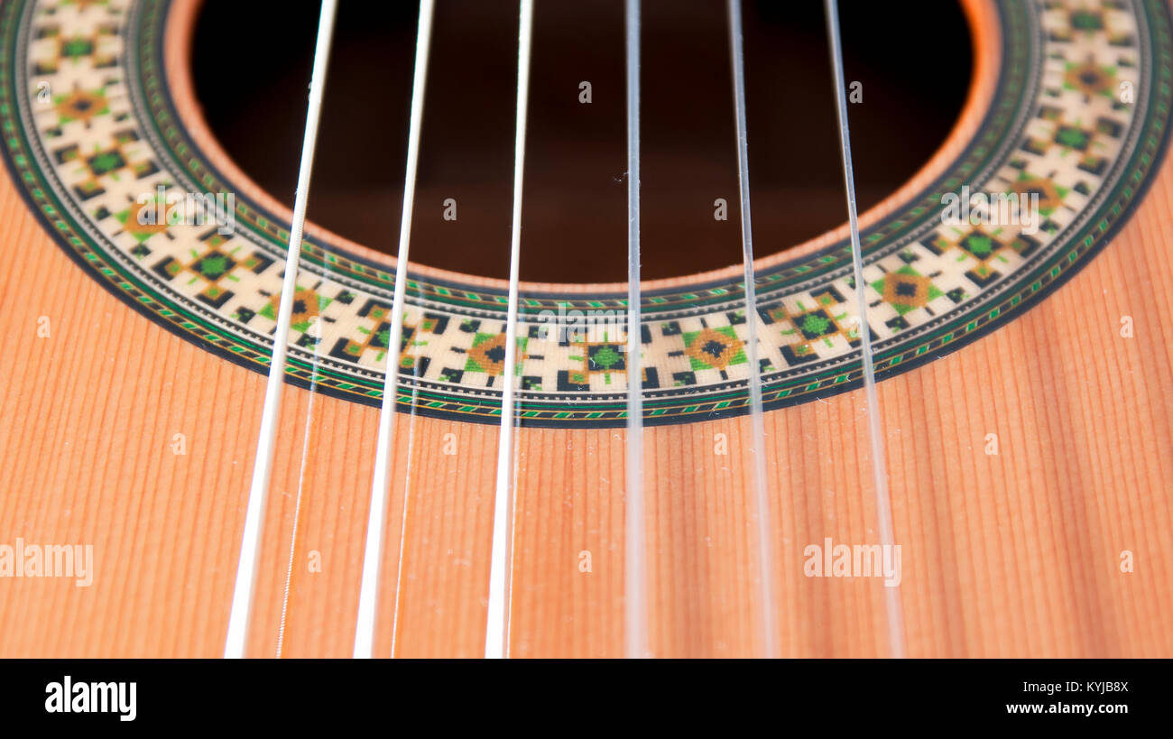 La chitarra classica: stringhe e rosetta Foto Stock