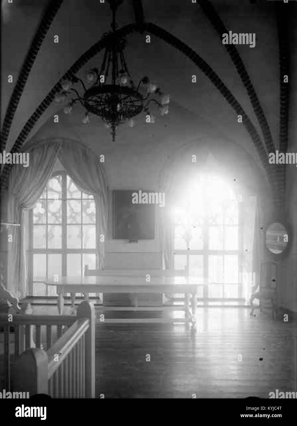 Storkyrkan, conosciuta anche come Sankt Nikolai kyrka, è la più antica chiesa di Stoccolma, Svezia. Consacrata nel 1306, funge sia da cattedrale che da chiesa parrocchiale, caratterizzata da architettura gotica e importanti manufatti storici. Foto Stock