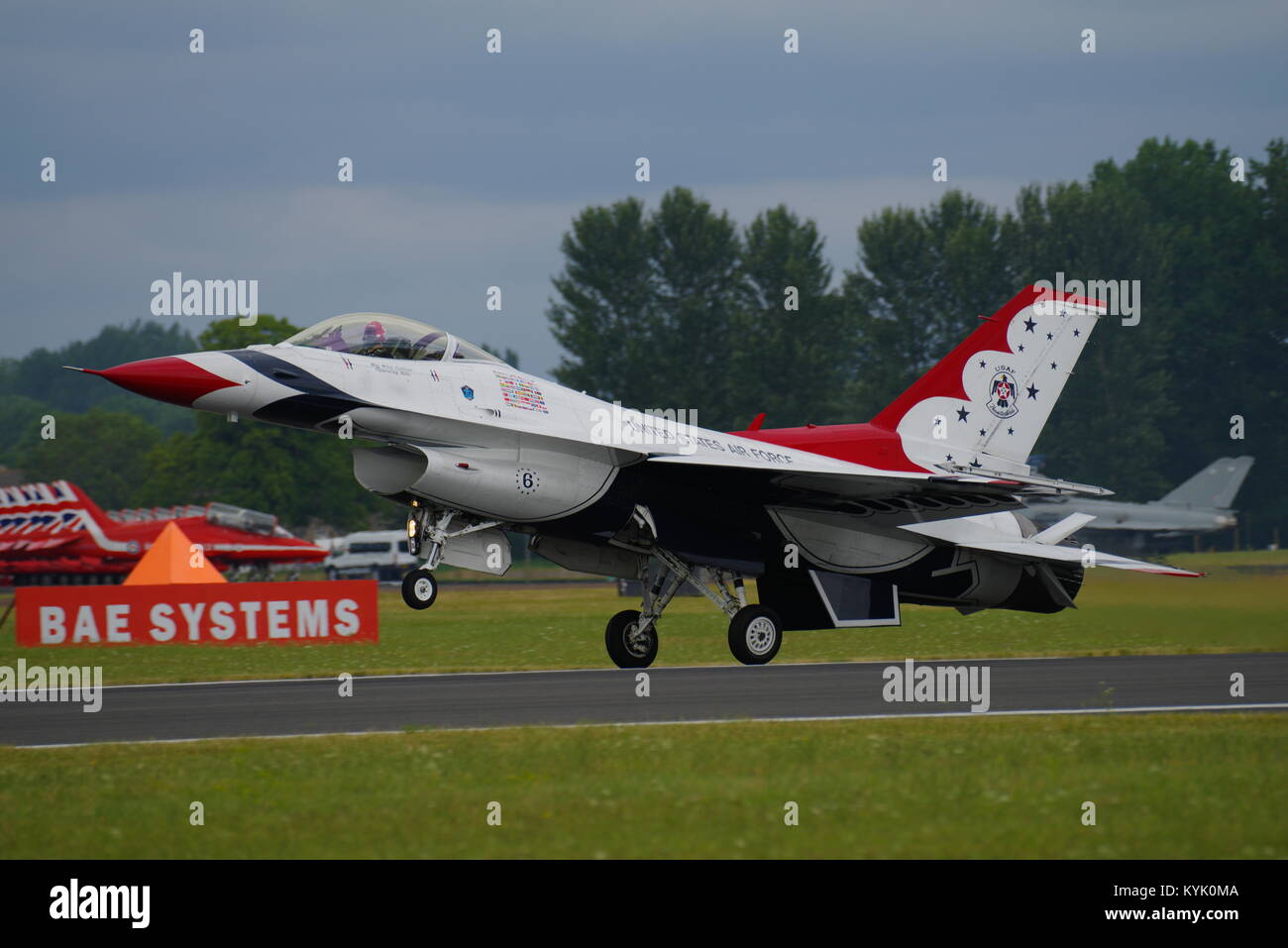 Thunderbirds Aerobatic display Team RIAT, R A F Fairford, Gloucestershire, Inghilterra, Regno Unito. Foto Stock