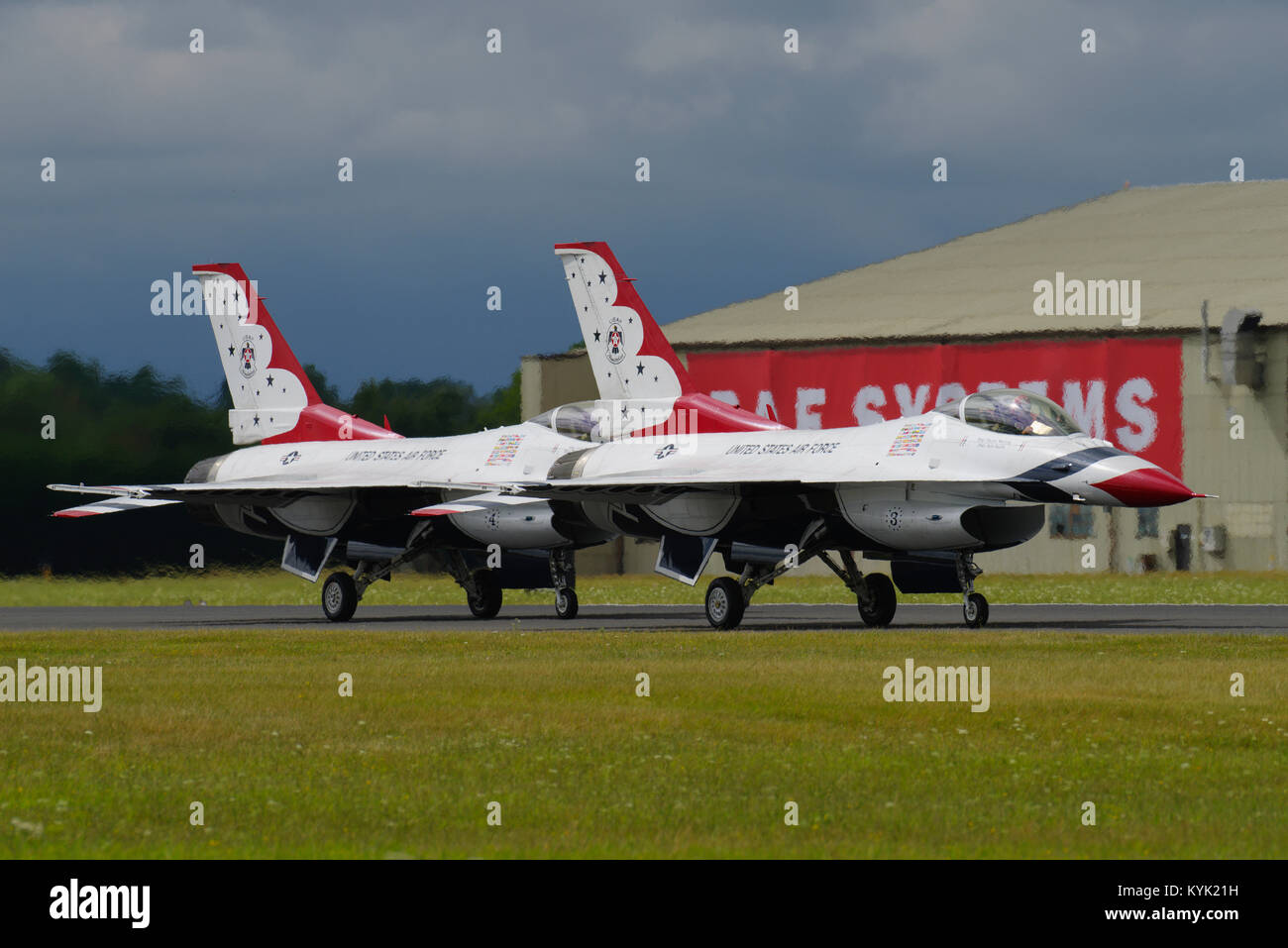 Thunderbirds Aerobatic display Team RIAT, R A F Fairford, Gloucestershire, Inghilterra, Regno Unito. Foto Stock