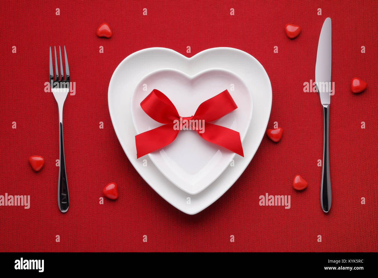 Tabella romantica impostazione per il giorno di San Valentino Foto Stock
