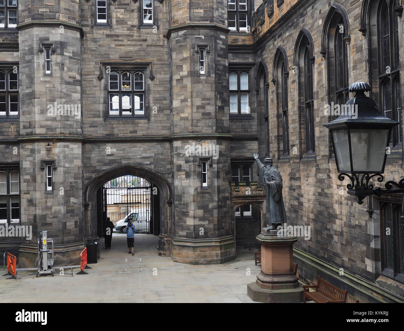 Università di Edimburgo cortile Foto Stock