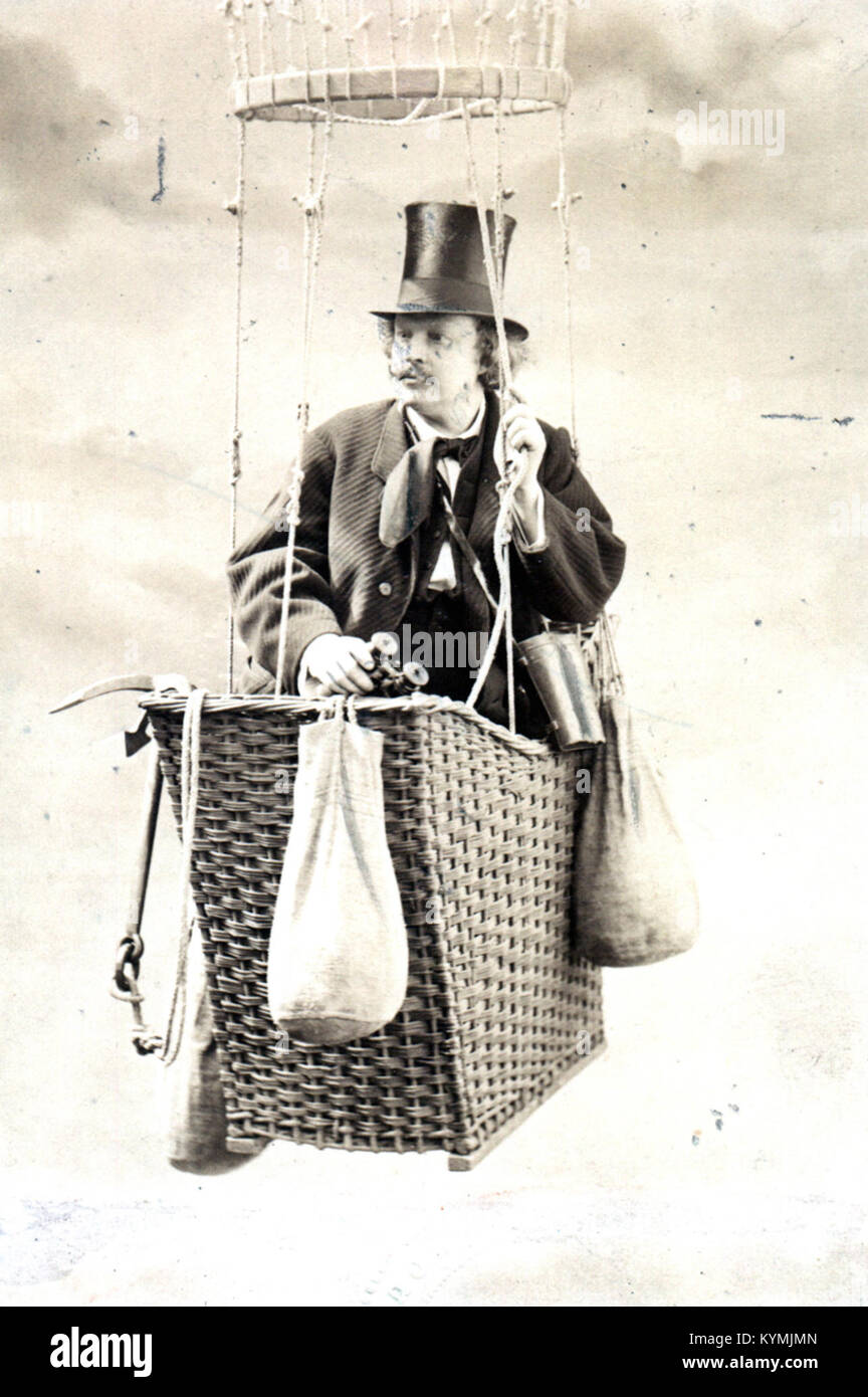 Un ritratto di Felix Nadar, un fotografo pionieristico e scienziato aeronautico, della fine del XIX secolo, catturando i suoi baffi e il suo background scientifico nell'aeronautica. Foto Stock