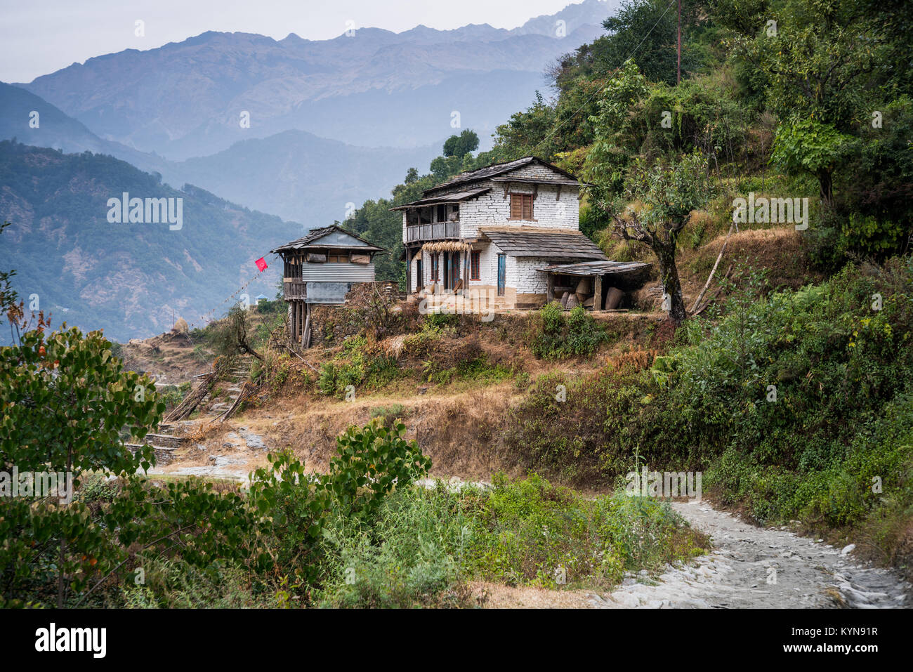 Esterno della casa rurale nel villaggio Tolka, Nepal, Asia. Annapurna base camp trek. Foto Stock
