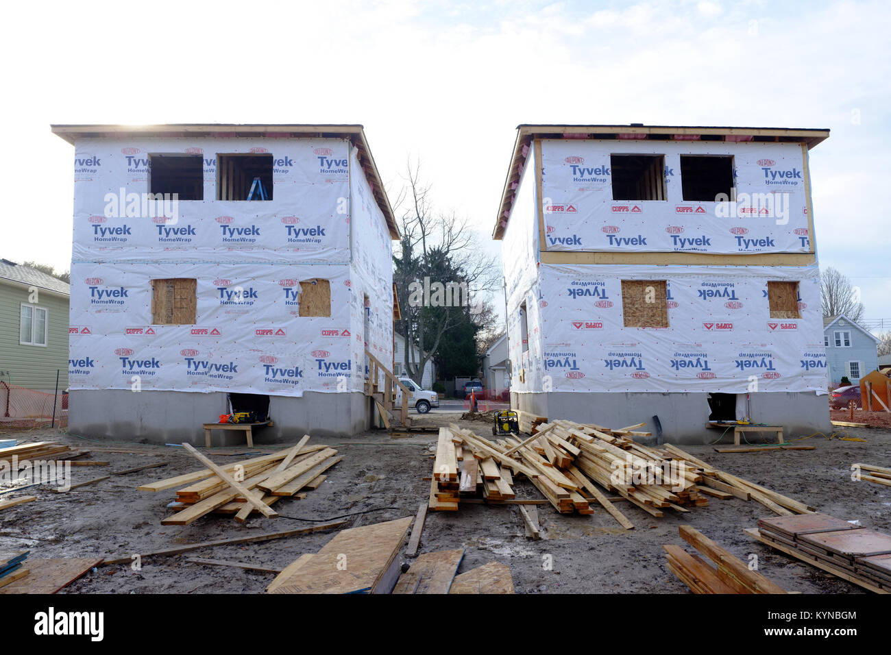 Due case sono state costruite dalla carità Habitat for Humanity in London, Ontario in Canada. Foto Stock