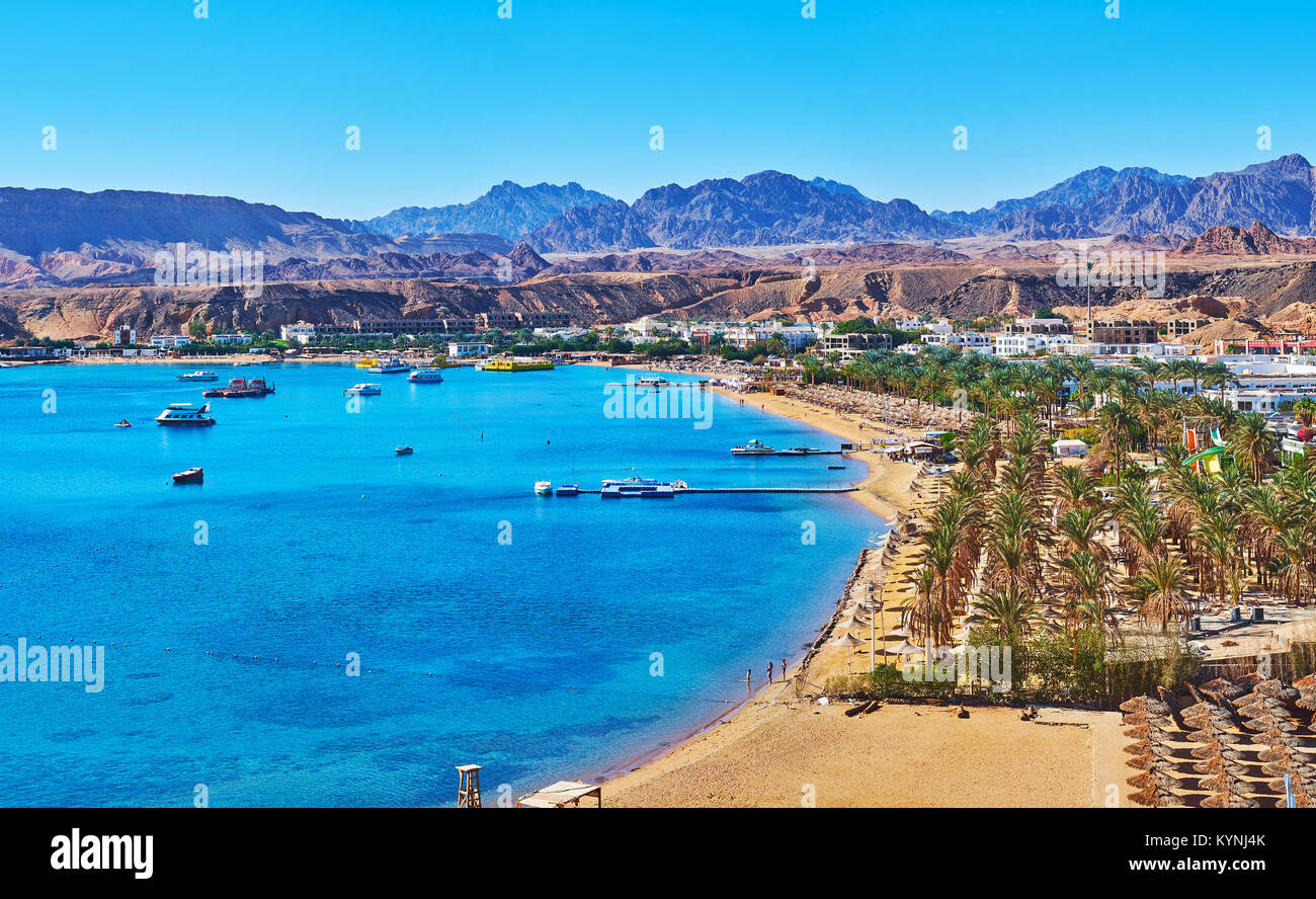 Penisola del Sinai vanta una perfetta delle spiagge di sabbia più zone di immersione, bellissima natura del deserto e i fantastici paesaggi di montagna, Sharm El Sheikh, Egitto. Foto Stock