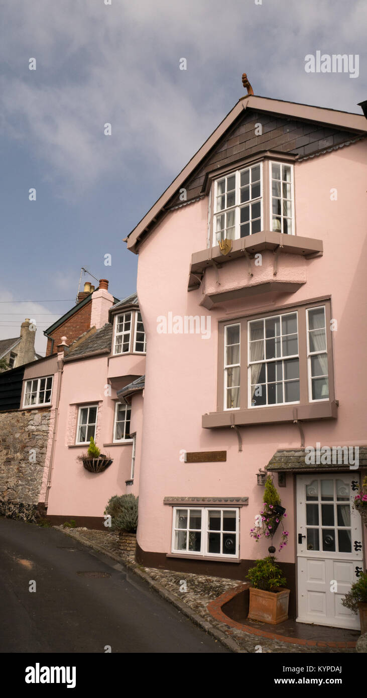 Il distintivo degli edifici entro il pittoresco centro storico di Topsham, si trova a tre miglia da Exeter, Topsham, Devon, Inghilterra, Regno Unito Foto Stock
