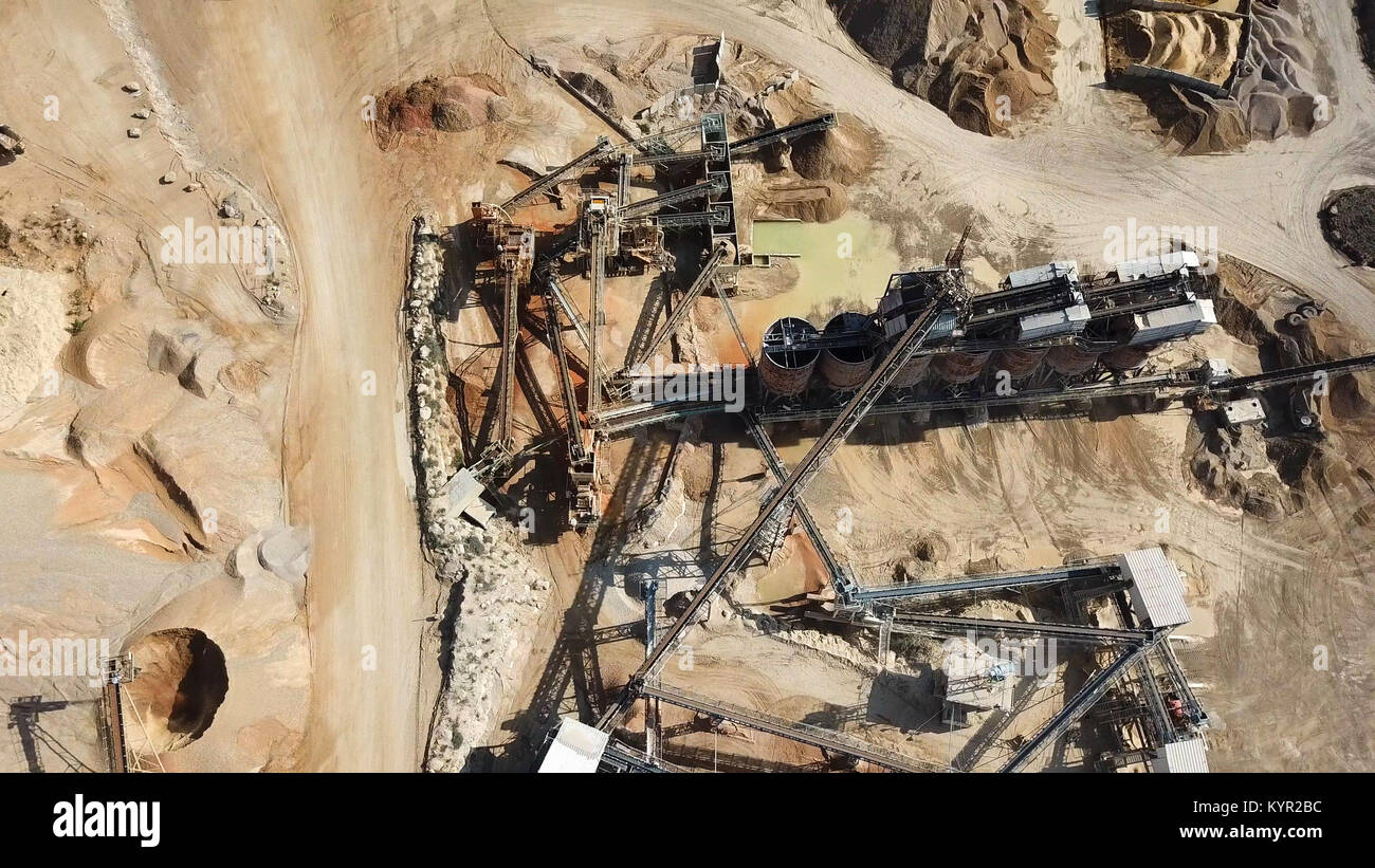 Cava grande durante le ore di lavoro - immagine aerea Foto Stock