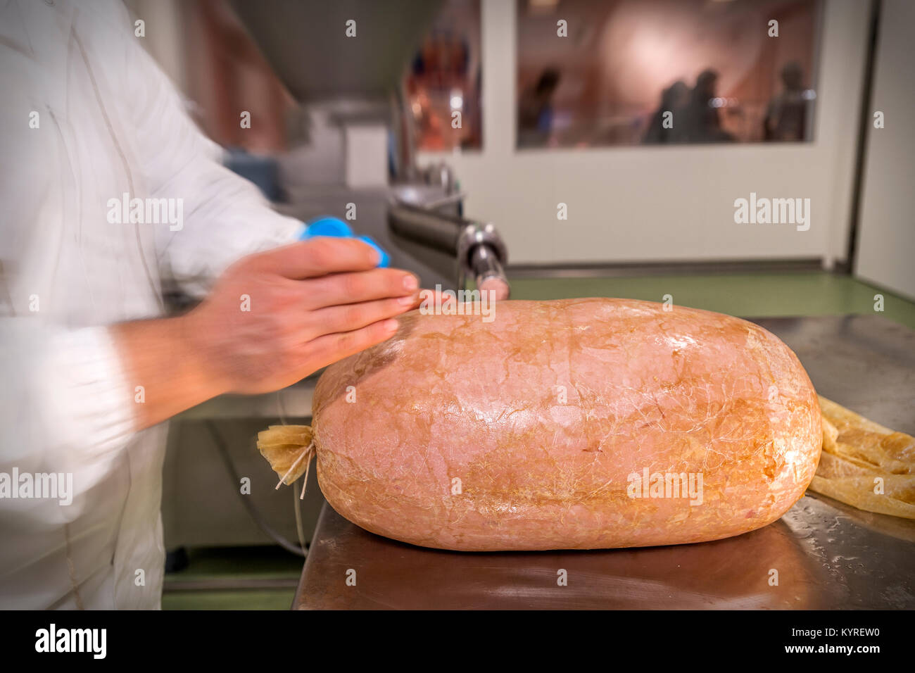 Mortadella bologna igp immagini e fotografie stock ad alta risoluzione Alamy