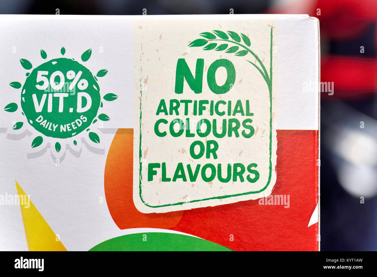 N. di colori artificiali o sapori slogan di marketing su un pacco di kellogs cornflakes Foto Stock